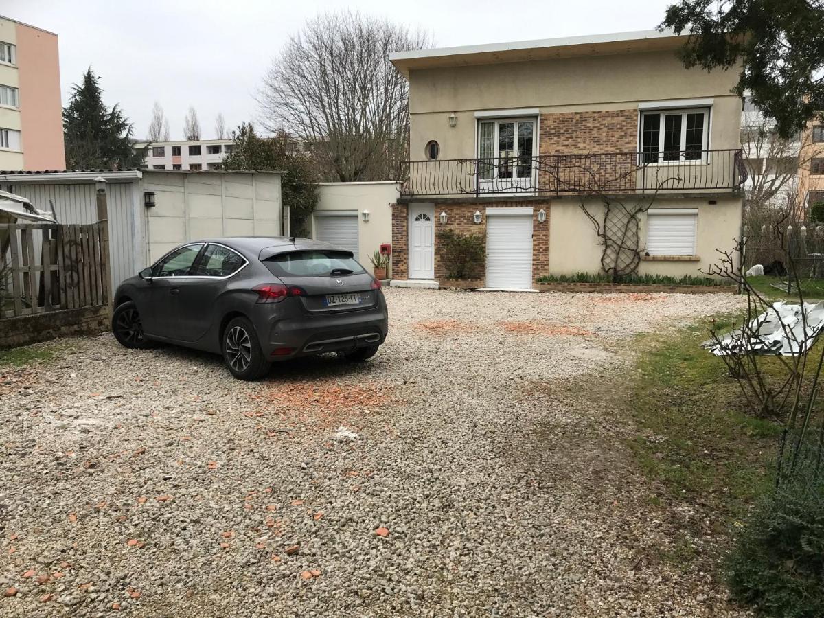 Appartement Fond De Jardin 1 Etage Palaiseau Bagian luar foto